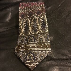 Retro Pierre Cardin Paris paisley tie- silk tie- made in Canada- Dapper looking